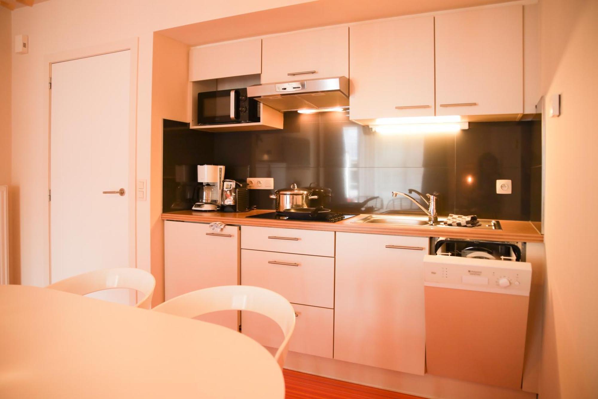Residentie Alfa Inn*** บลังเคนเบอร์เก ภายนอก รูปภาพ